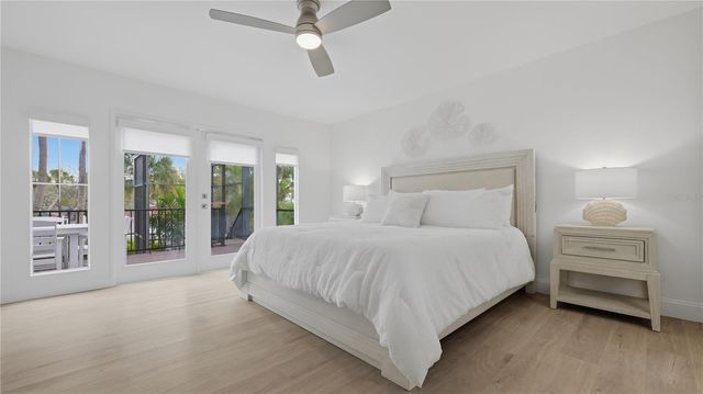 4939 COMMONWEALTH DRIVE, Sarasota, FL 34242