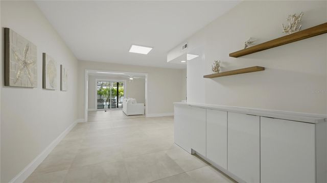 4939 COMMONWEALTH DRIVE, Sarasota, FL 34242