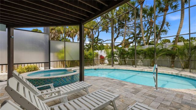 4939 COMMONWEALTH DRIVE, Sarasota, FL 34242