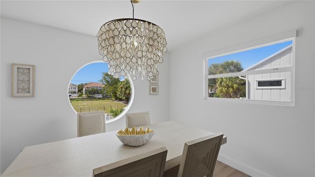 4939 COMMONWEALTH DRIVE, Sarasota, FL 34242