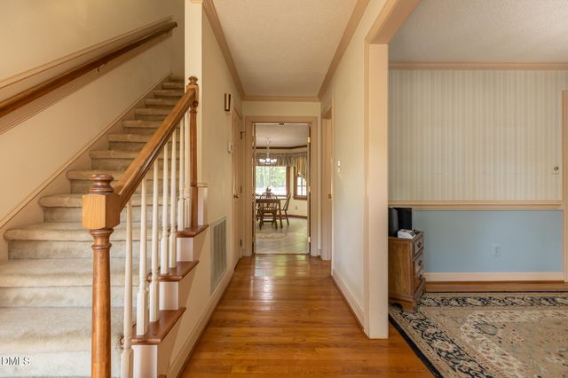 1956 Wilton Circle, Raleigh, NC 27615