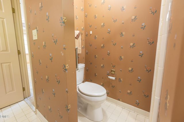 1956 Wilton Circle, Raleigh, NC 27615