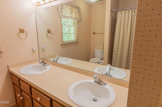 1956 Wilton Circle, Raleigh, NC 27615