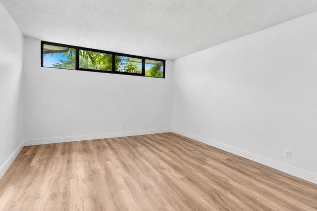 3750 Victoria Drive, West Palm Beach, FL 33406