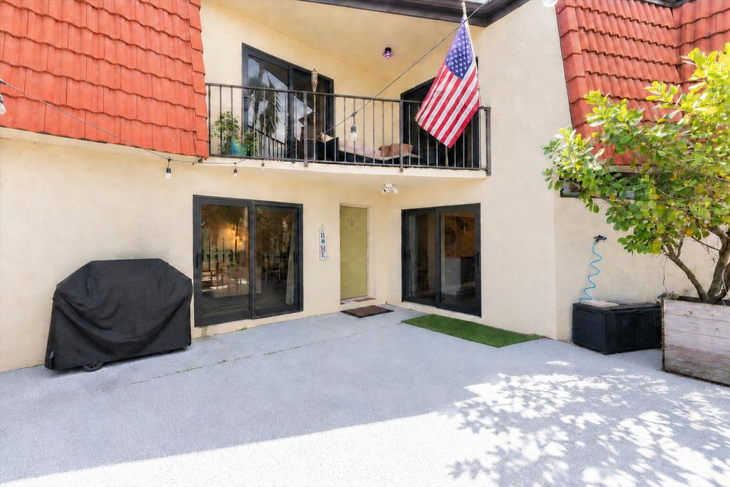3750 Victoria Drive, West Palm Beach, FL 33406
