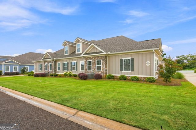 492 Nandina Court, Warner Robins, GA 31088
