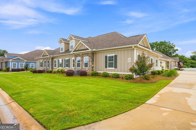 492 Nandina Court, Warner Robins, GA 31088