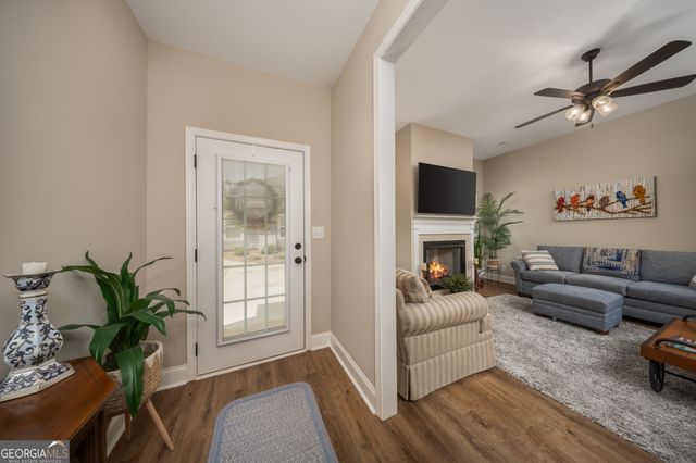 492 Nandina Court, Warner Robins, GA 31088