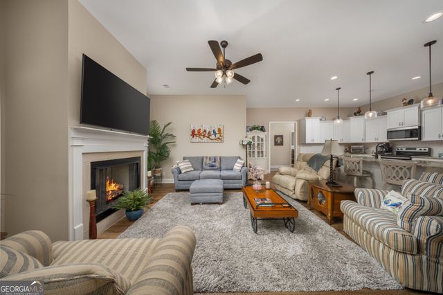 492 Nandina Court, Warner Robins, GA 31088