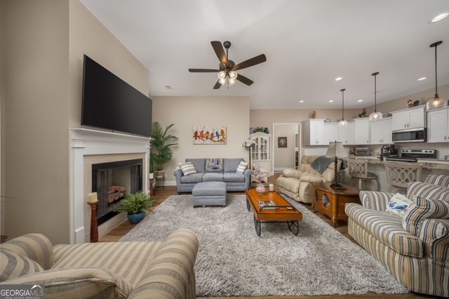 492 Nandina Court, Warner Robins, GA 31088