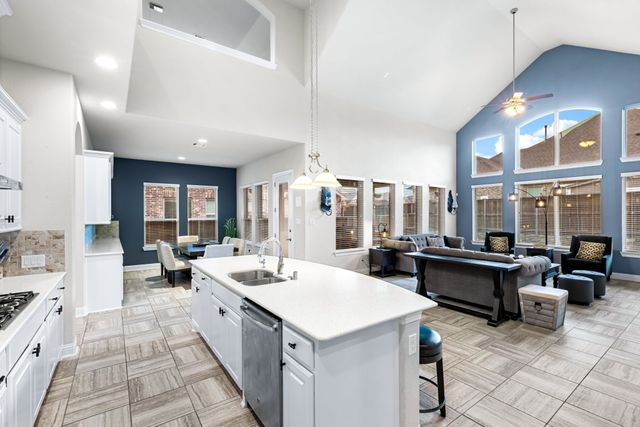 1601 Abercorn Lane, Aubrey, TX 76227