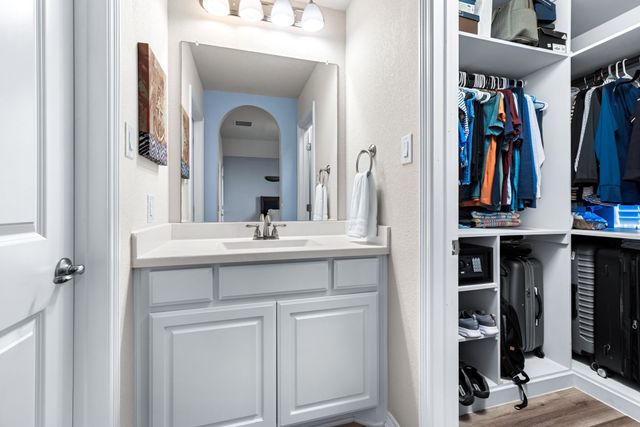 1601 Abercorn Lane, Aubrey, TX 76227