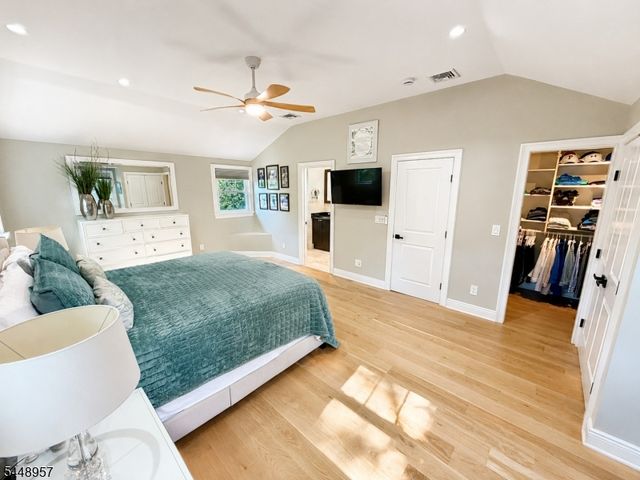 69 N Hillside Ave, Livingston Twp., NJ 07039