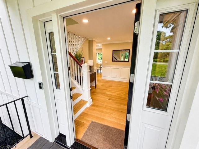 69 N Hillside Ave, Livingston Twp., NJ 07039