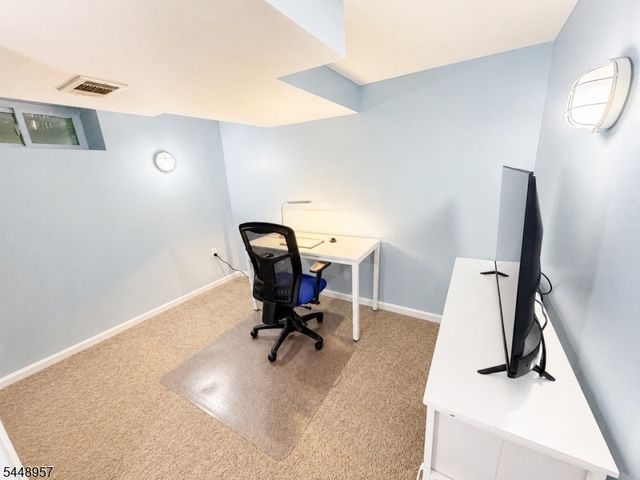 69 N Hillside Ave, Livingston Twp., NJ 07039