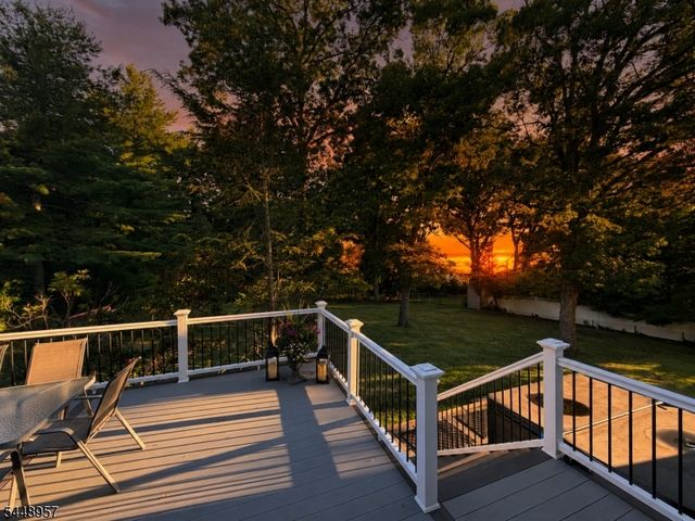 69 N Hillside Ave, Livingston Twp., NJ 07039