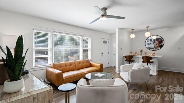 914 Crestmere Street, Charlotte, NC 28208