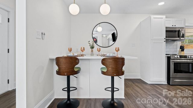 914 Crestmere Street, Charlotte, NC 28208