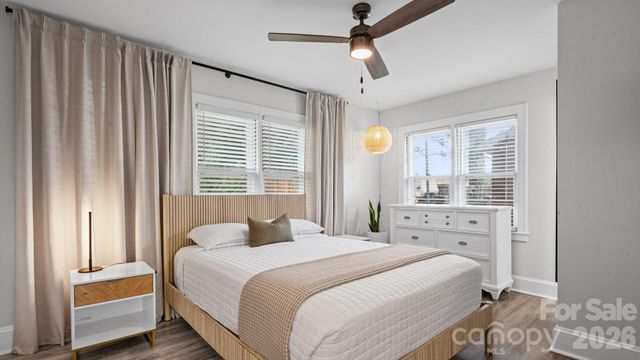 914 Crestmere Street, Charlotte, NC 28208