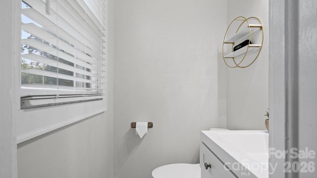 914 Crestmere Street, Charlotte, NC 28208