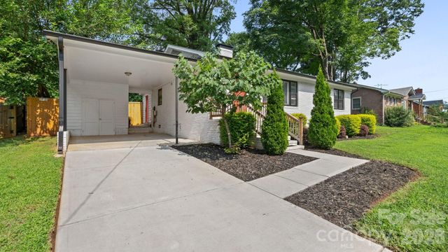 914 Crestmere Street, Charlotte, NC 28208
