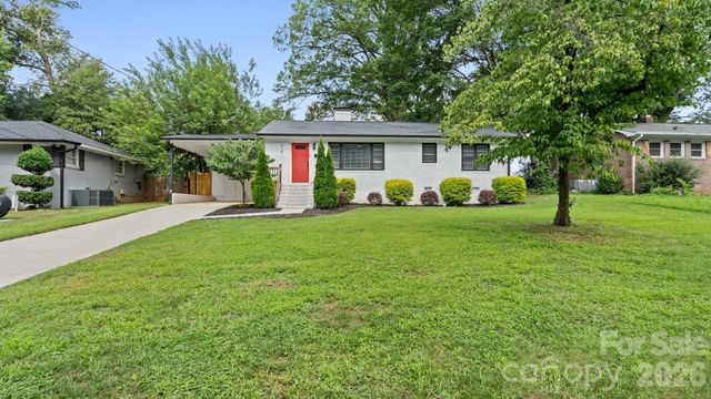 914 Crestmere Street, Charlotte, NC 28208