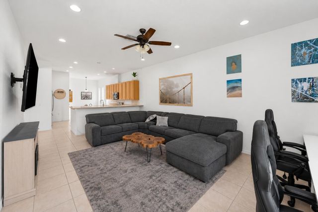 140 Bellezza Terrace, Royal Palm Beach, FL 33411