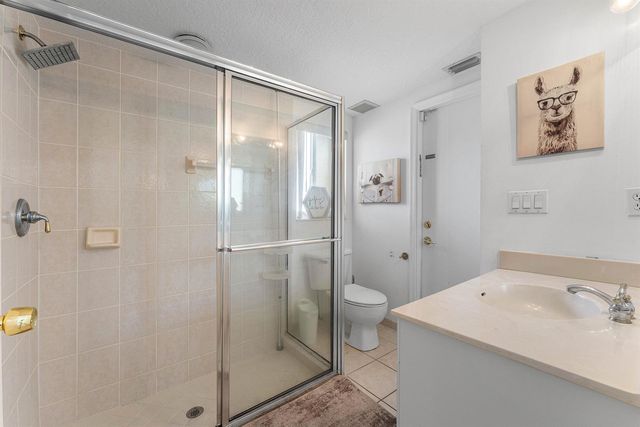 140 Bellezza Terrace, Royal Palm Beach, FL 33411