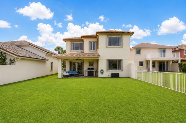 140 Bellezza Terrace, Royal Palm Beach, FL 33411