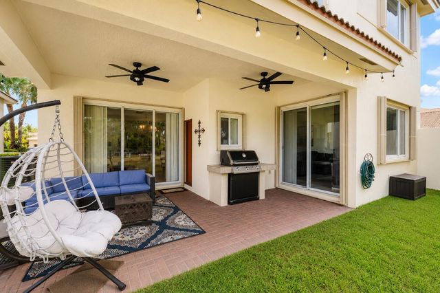 140 Bellezza Terrace, Royal Palm Beach, FL 33411