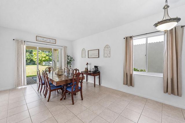 140 Bellezza Terrace, Royal Palm Beach, FL 33411