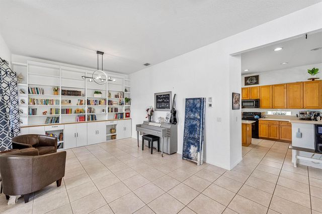140 Bellezza Terrace, Royal Palm Beach, FL 33411