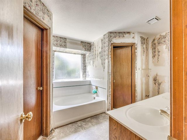 3428 Remington Street, Norman, OK 73072