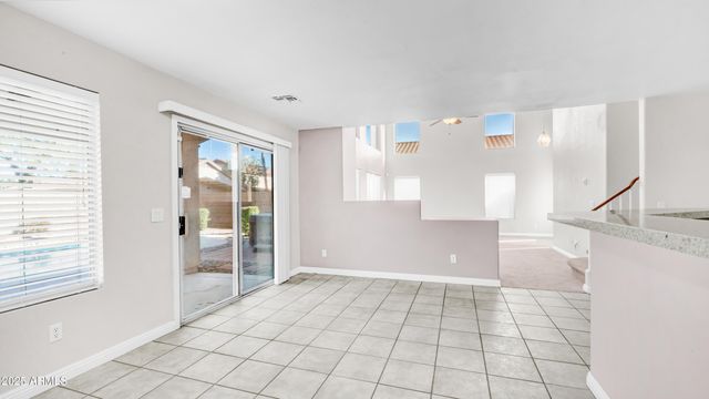 1072 W WINDHAVEN Avenue, Gilbert, AZ 85233