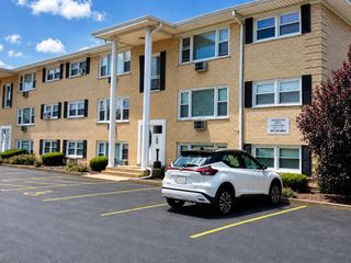 4940 N Leonard Drive 3B, Norridge, IL 60706
