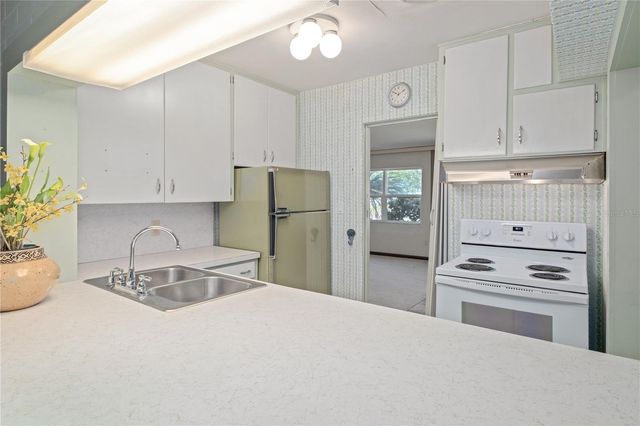 2913 CARROLL PLACE, Orlando, FL 32804