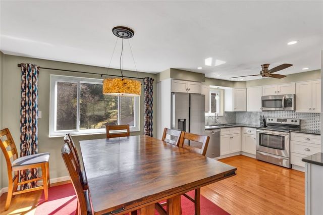 308 Mcintyre Rd, Ross Twp, PA 15237