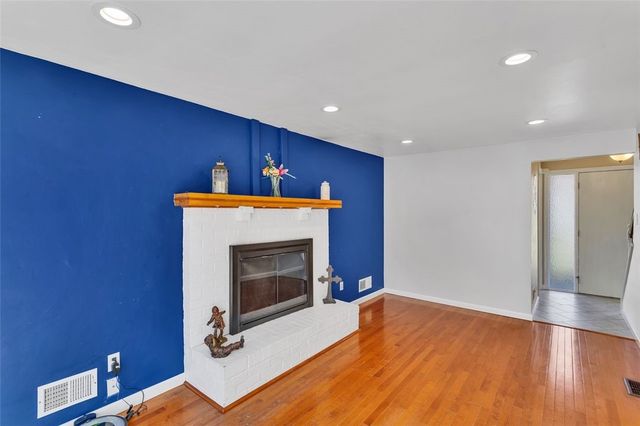 308 Mcintyre Rd, Ross Twp, PA 15237