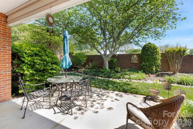 2304 Pinefield Court, Gastonia, NC 28056