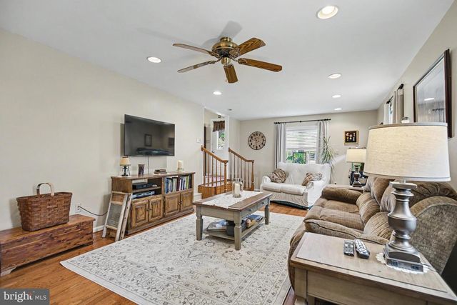528 CHESTER AVE, Phoenixville, PA 19460