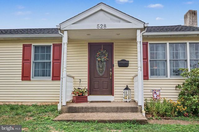 528 CHESTER AVE, Phoenixville, PA 19460