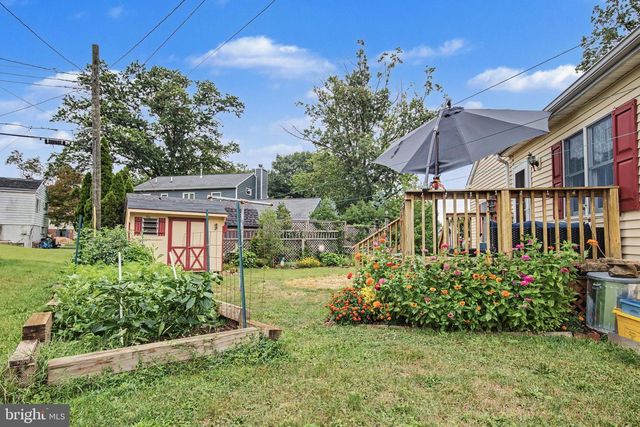 528 CHESTER AVE, Phoenixville, PA 19460