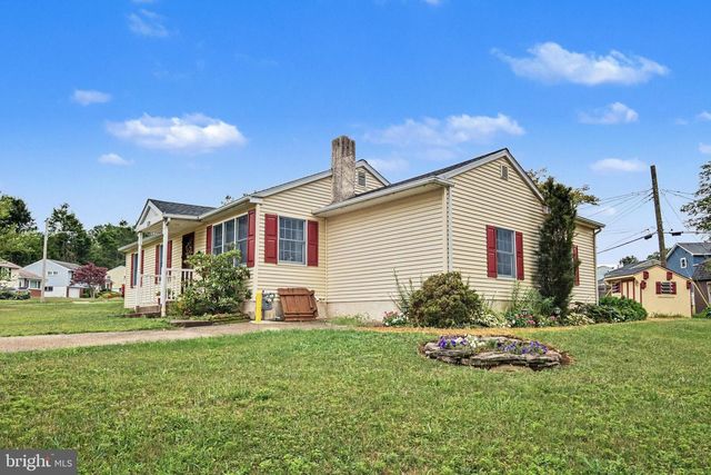 528 CHESTER AVE, Phoenixville, PA 19460