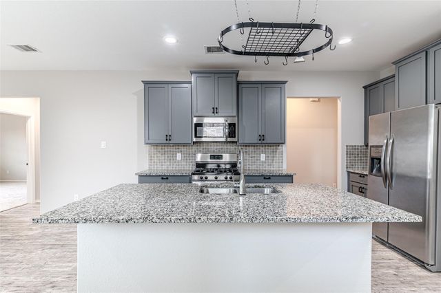 16887 Pink Wintergreen Drive, Conroe, TX 77385