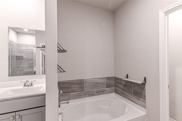 16887 Pink Wintergreen Drive, Conroe, TX 77385