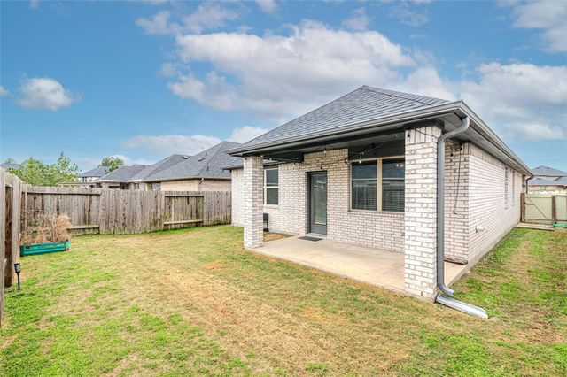 16887 Pink Wintergreen Drive, Conroe, TX 77385