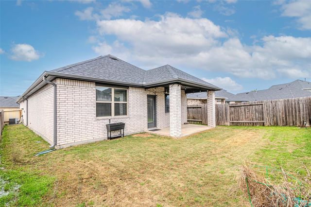 16887 Pink Wintergreen Drive, Conroe, TX 77385