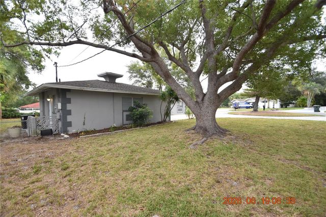 3273 HARBOR LAKE DRIVE, Largo, FL 33770