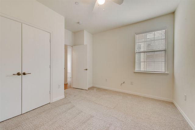 233 Heritage Hill Drive, Lewisville, TX 75067