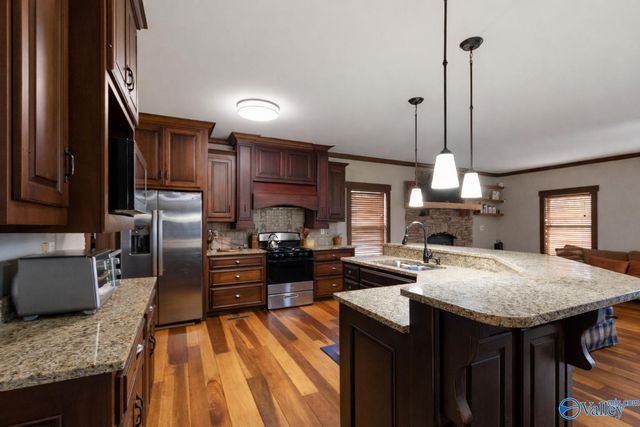 97 Corinth Road, Albertville, AL 35951